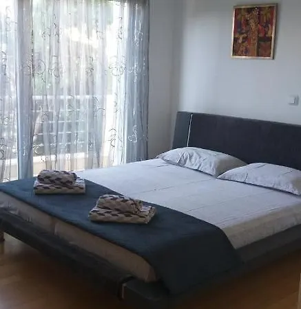 Holiday home Maisonette Lux, Up 10 Persons Nea Iraklitsa